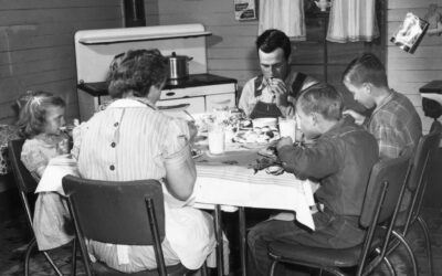 Kids and Family Dinners